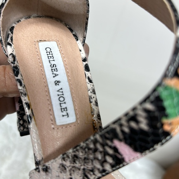 Chelsea & Violet Leather Snake Print Block Heels - Picture 4 of 10